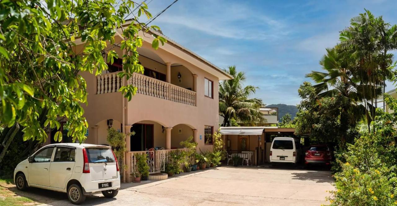 Appartamento Chez Benoit Self Catering Victoria Esterno foto