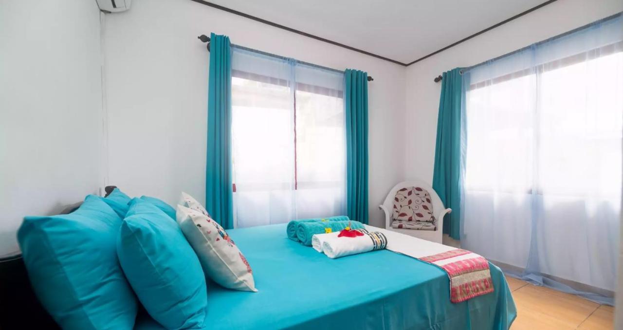 Appartamento Chez Benoit Self Catering Victoria Esterno foto